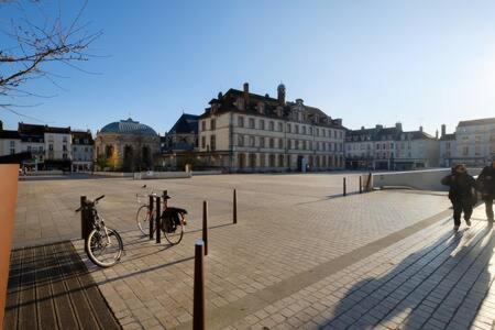 Апартаменти Le Petit France - Hyper Centre De Fontainebleau - Proche Insead Екстер'єр фото